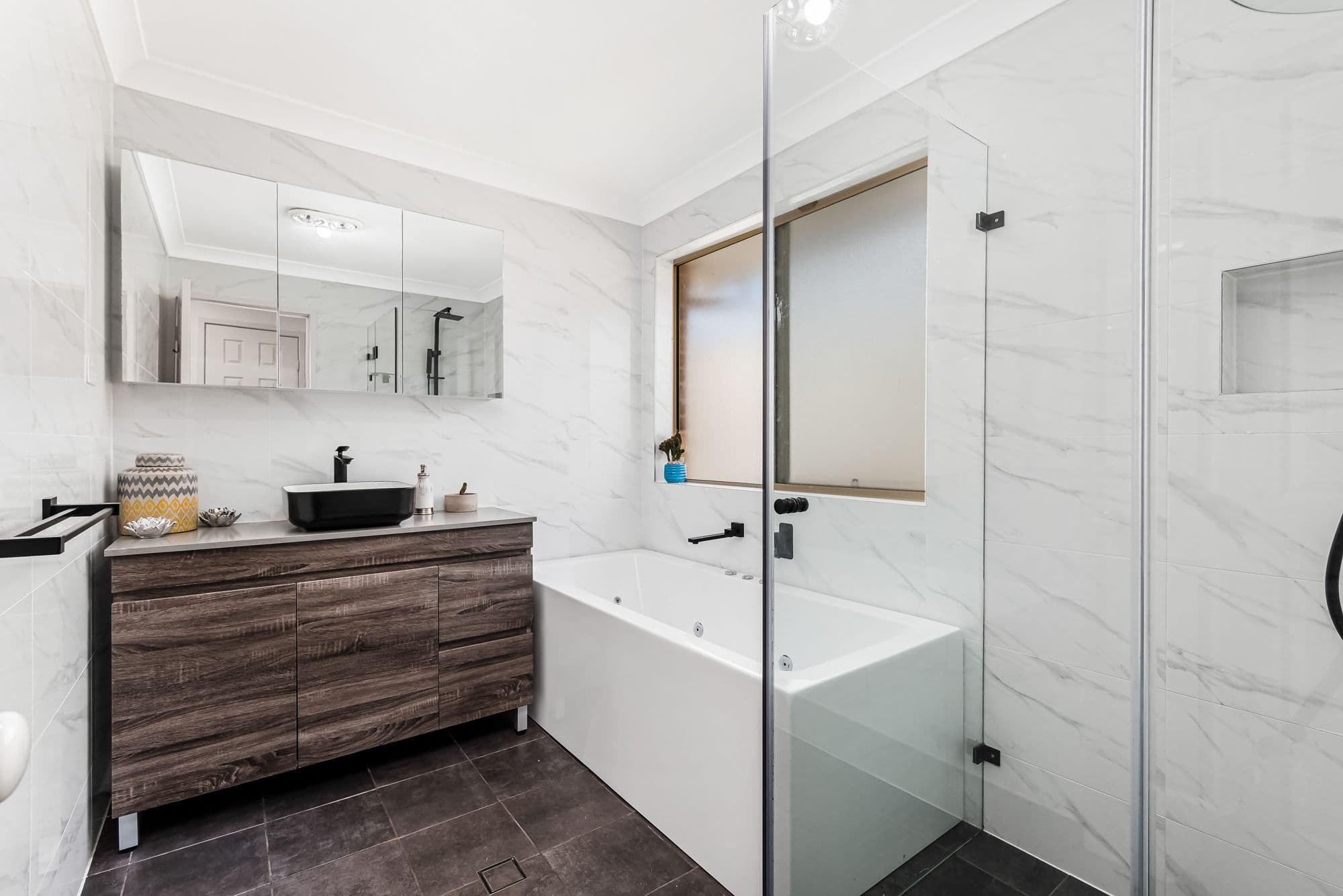 14 Falcon Crescent, Claremont Meadows NSW 2747, Claremont Meadows - Thumbnail 5
