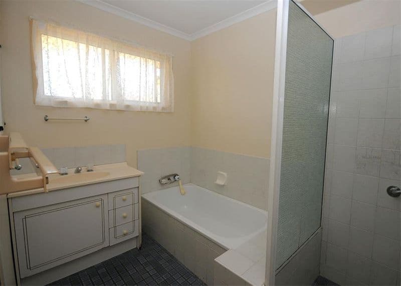 7  Hamer Drive, URANGAN QLD 4655, Urangan - Thumbnail 7