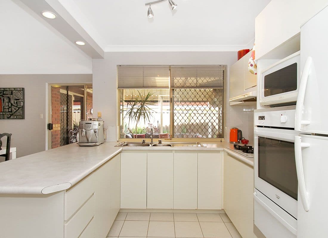 2 Rennington Street, DIANELLA WA 6059, Dianella - Thumbnail 2