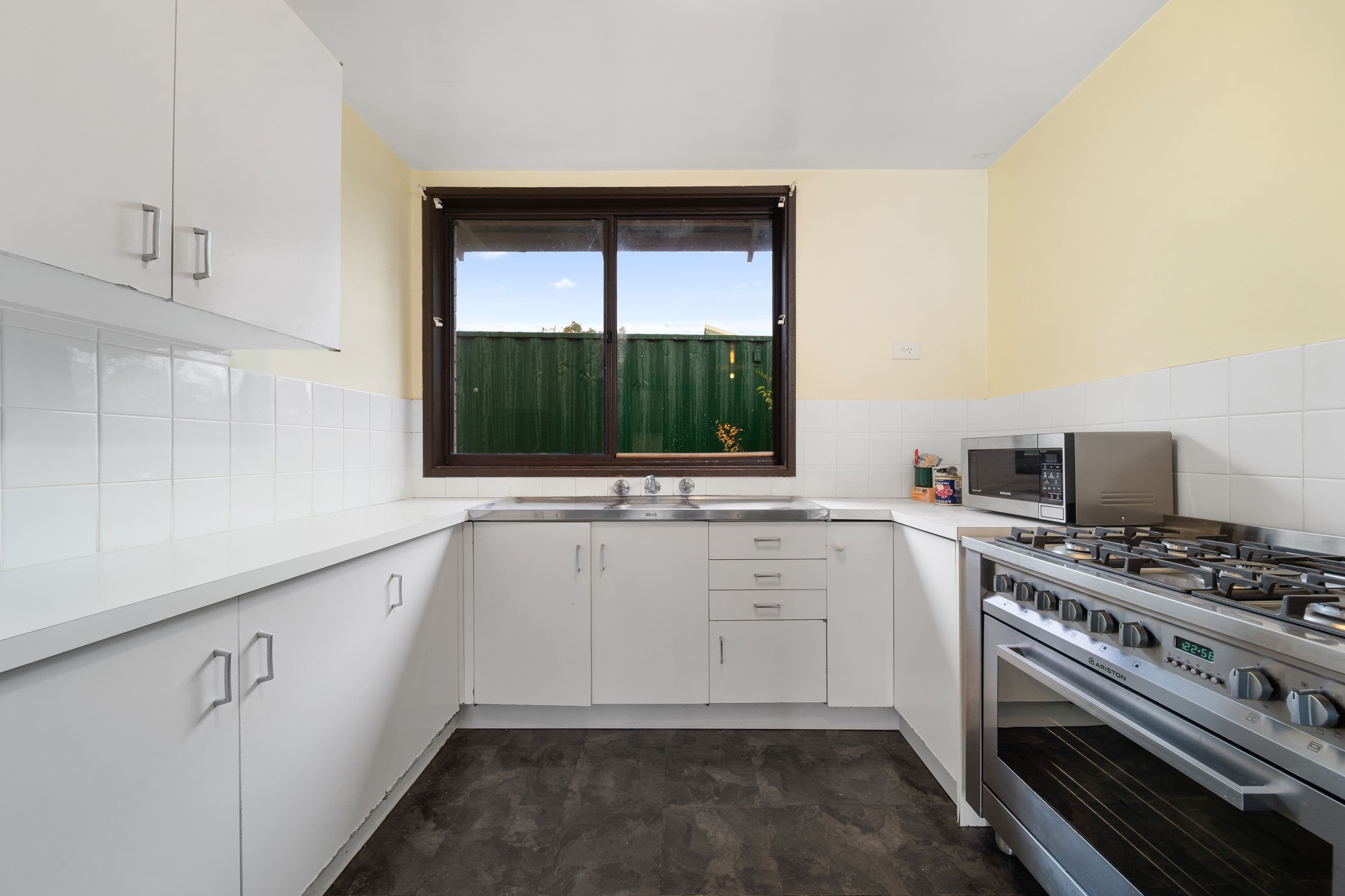 7 Crowley Court, Charnwood ACT 2615, Charnwood - Thumbnail 8