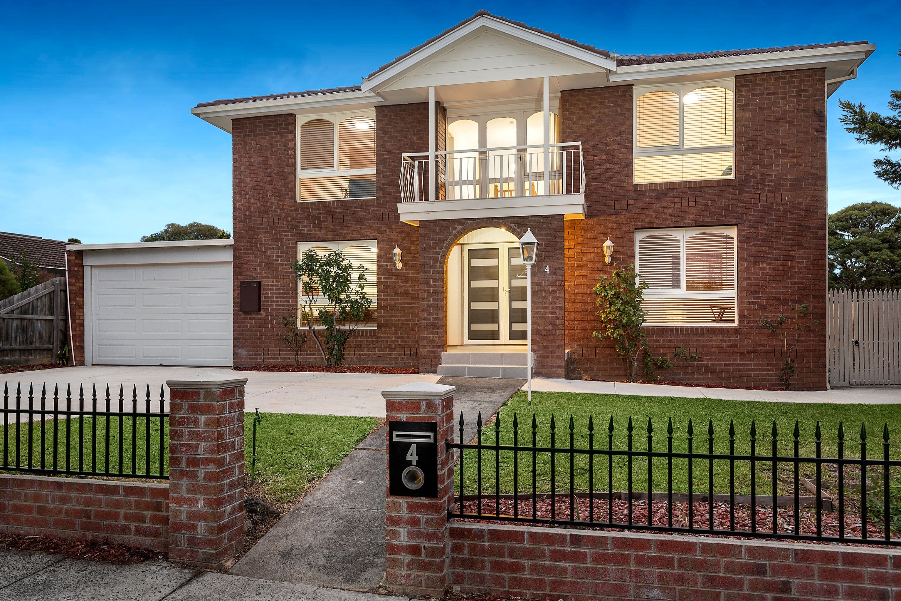 4 Mowbray Drive, Wantirna South VIC 3152, Wantirna South - Image 1