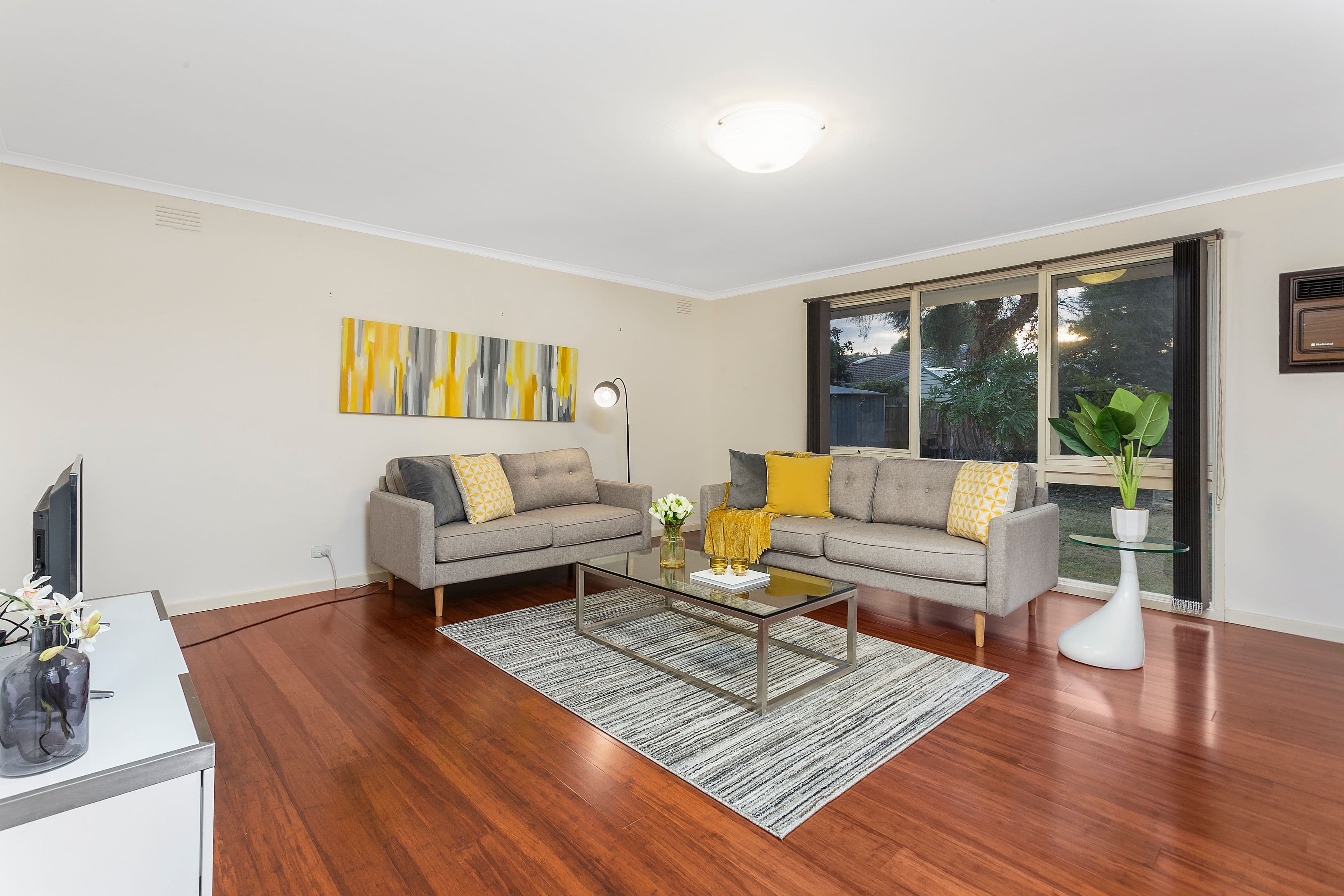 4 Mowbray Drive, Wantirna South VIC 3152, Wantirna South - Thumbnail 2