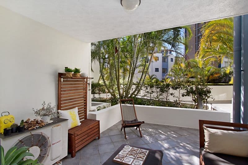 6 Fifth Avenue, BURLEIGH HEADS QLD 4220, Burleigh Heads - Thumbnail 3