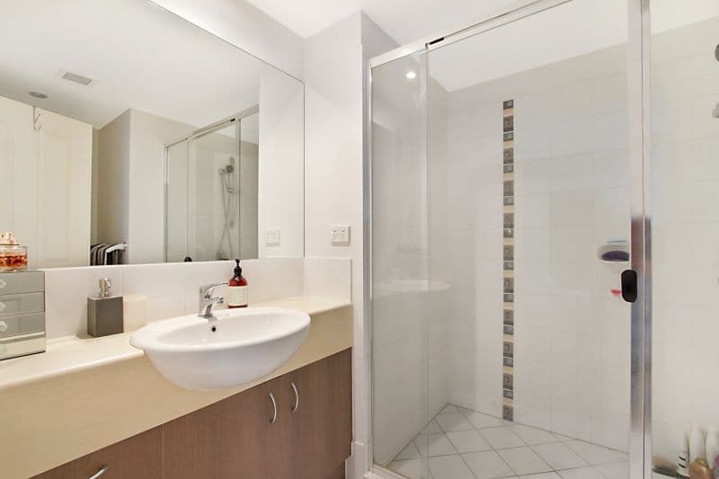6 Fifth Avenue, BURLEIGH HEADS QLD 4220, Burleigh Heads - Thumbnail 8