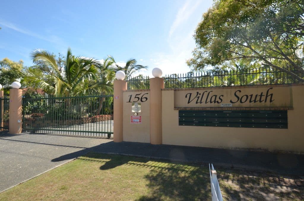 156 Greenacre Drive, Arundel QLD 4214, Arundel - Thumbnail 2
