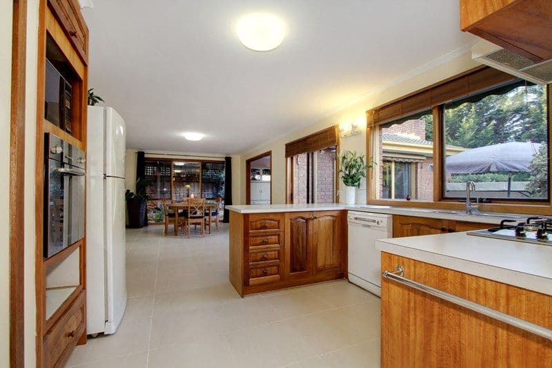 13 LANIER Crescent, CROYDON NORTH VIC 3136, Croydon North - Thumbnail 3