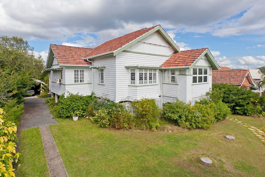 50 Yuletide Street, HOLLAND PARK WEST QLD 4121, Holland Park West - Image 1