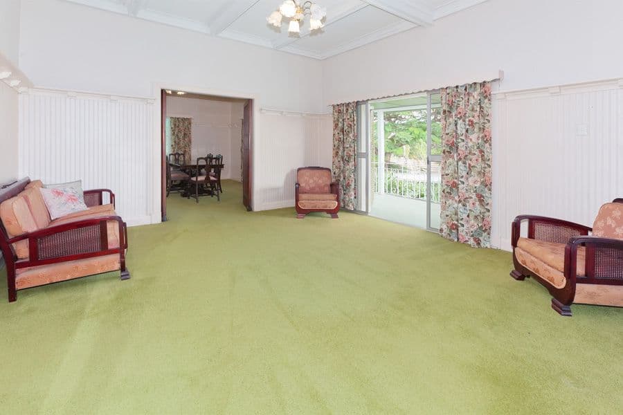 50 Yuletide Street, HOLLAND PARK WEST QLD 4121, Holland Park West - Thumbnail 4
