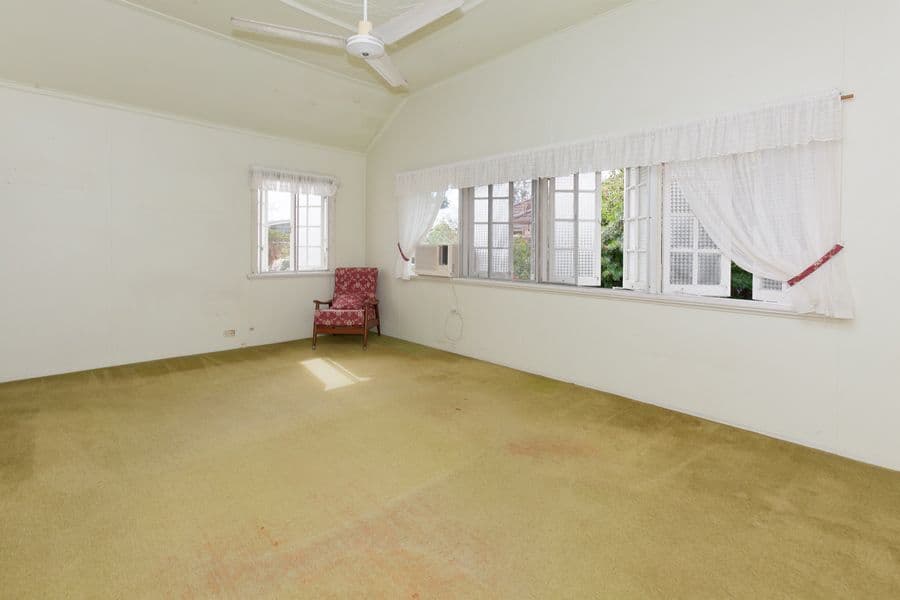 50 Yuletide Street, HOLLAND PARK WEST QLD 4121, Holland Park West - Thumbnail 6