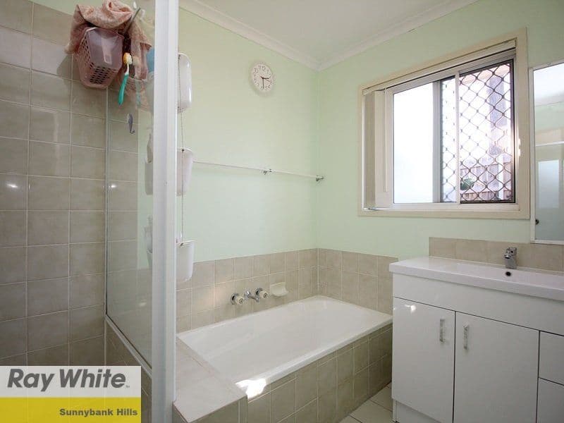 30 Glenefer Street, Runcorn QLD 4113, Runcorn - Thumbnail 2