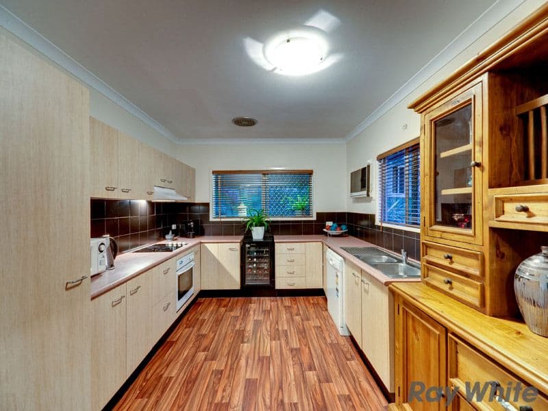 12 Eveleigh Street, ARANA HILLS QLD 4054, Arana Hills - Thumbnail 4