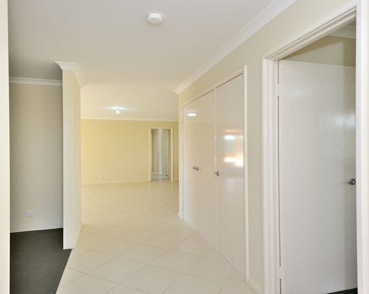 8 Tassell Way, RAVENSWOOD WA 6208, Ravenswood - Thumbnail 3