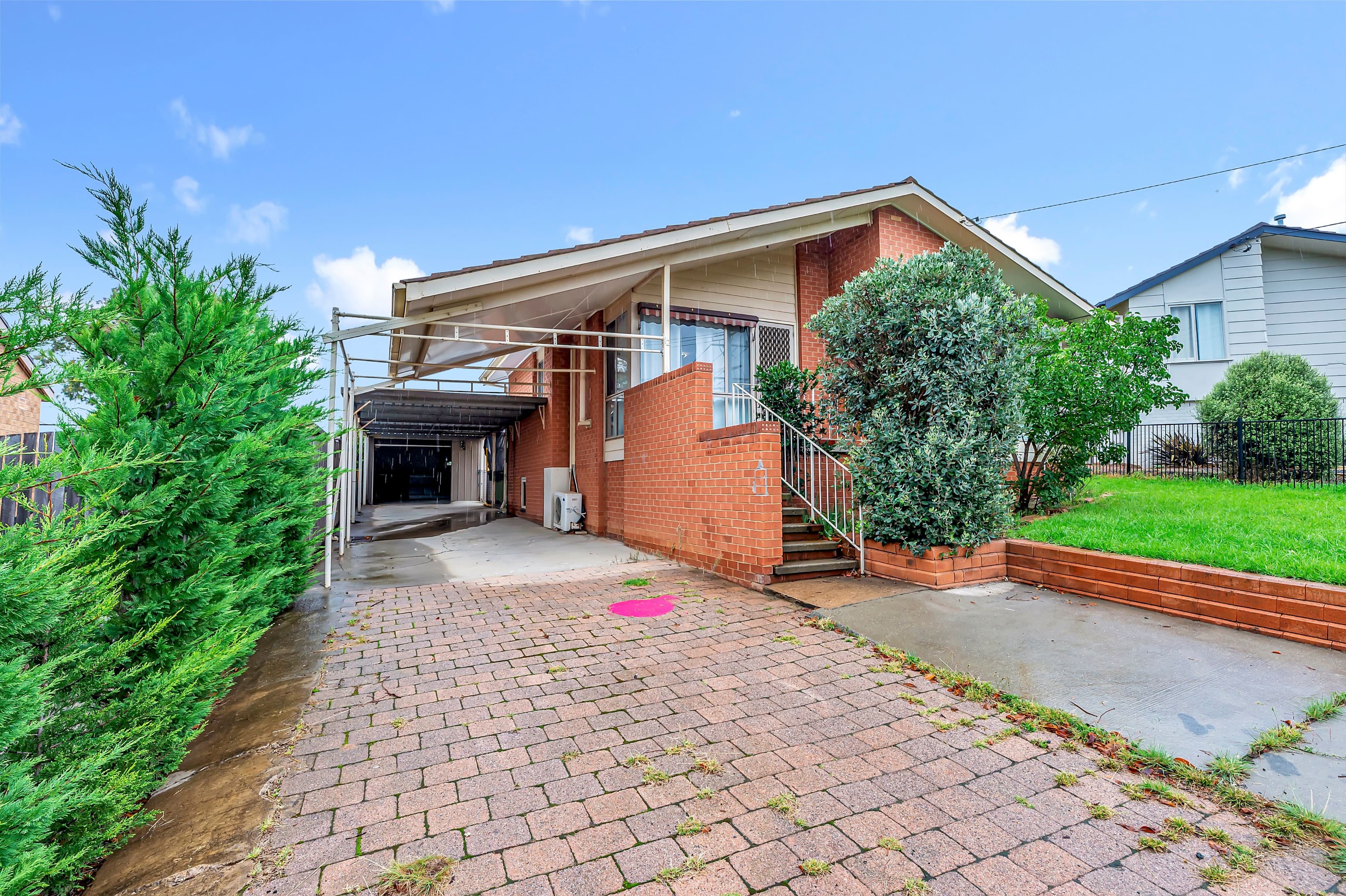 12 Banksia Crescent, Queanbeyan NSW 2620, Queanbeyan - Image 1