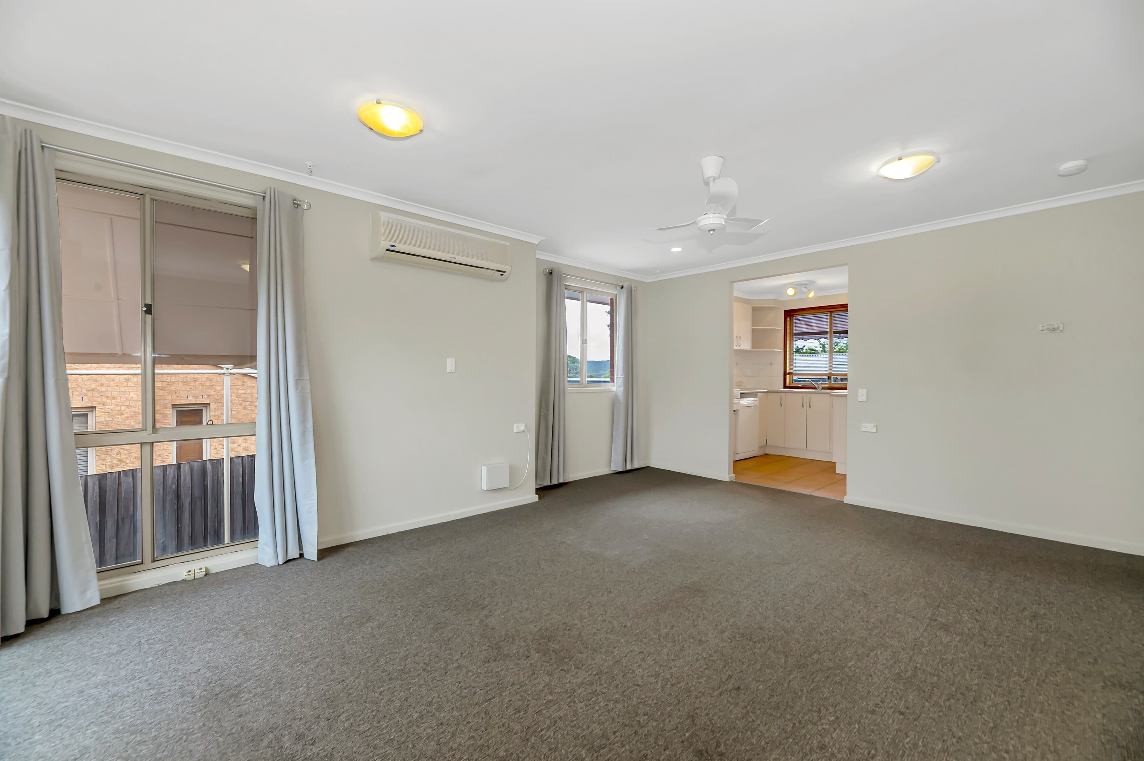 12 Banksia Crescent, Queanbeyan NSW 2620, Queanbeyan - Thumbnail 3