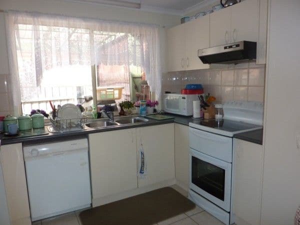 4 Heyington Boulevard, CARRUM DOWNS VIC 3201, Carrum Downs - Thumbnail 2