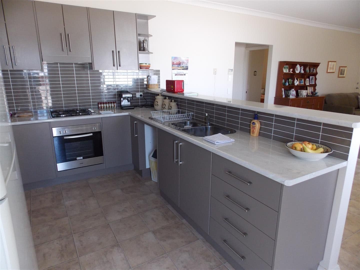 Unit 2 5a Kookaburra Street, PARKES NSW 2870, Parkes - Thumbnail 2