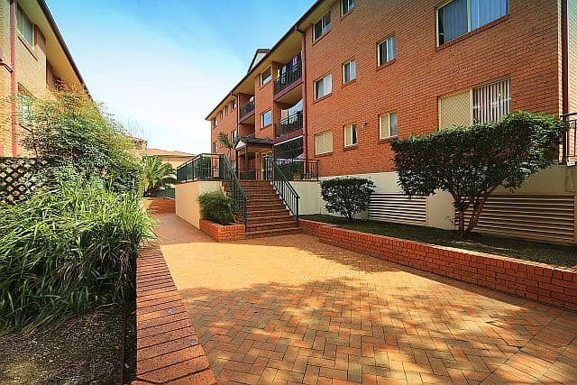 6 Myrtle Road, BANKSTOWN NSW 2200, Bankstown - Thumbnail 2