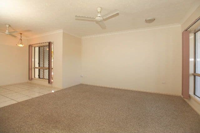29 Serrano Crescent, CRANBROOK QLD 4814, Cranbrook - Thumbnail 6