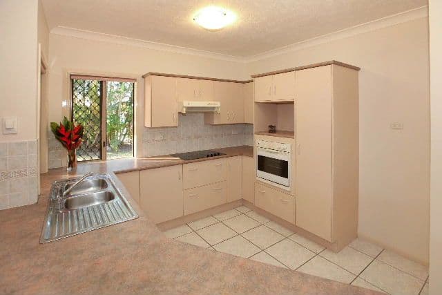 29 Serrano Crescent, CRANBROOK QLD 4814, Cranbrook - Thumbnail 7