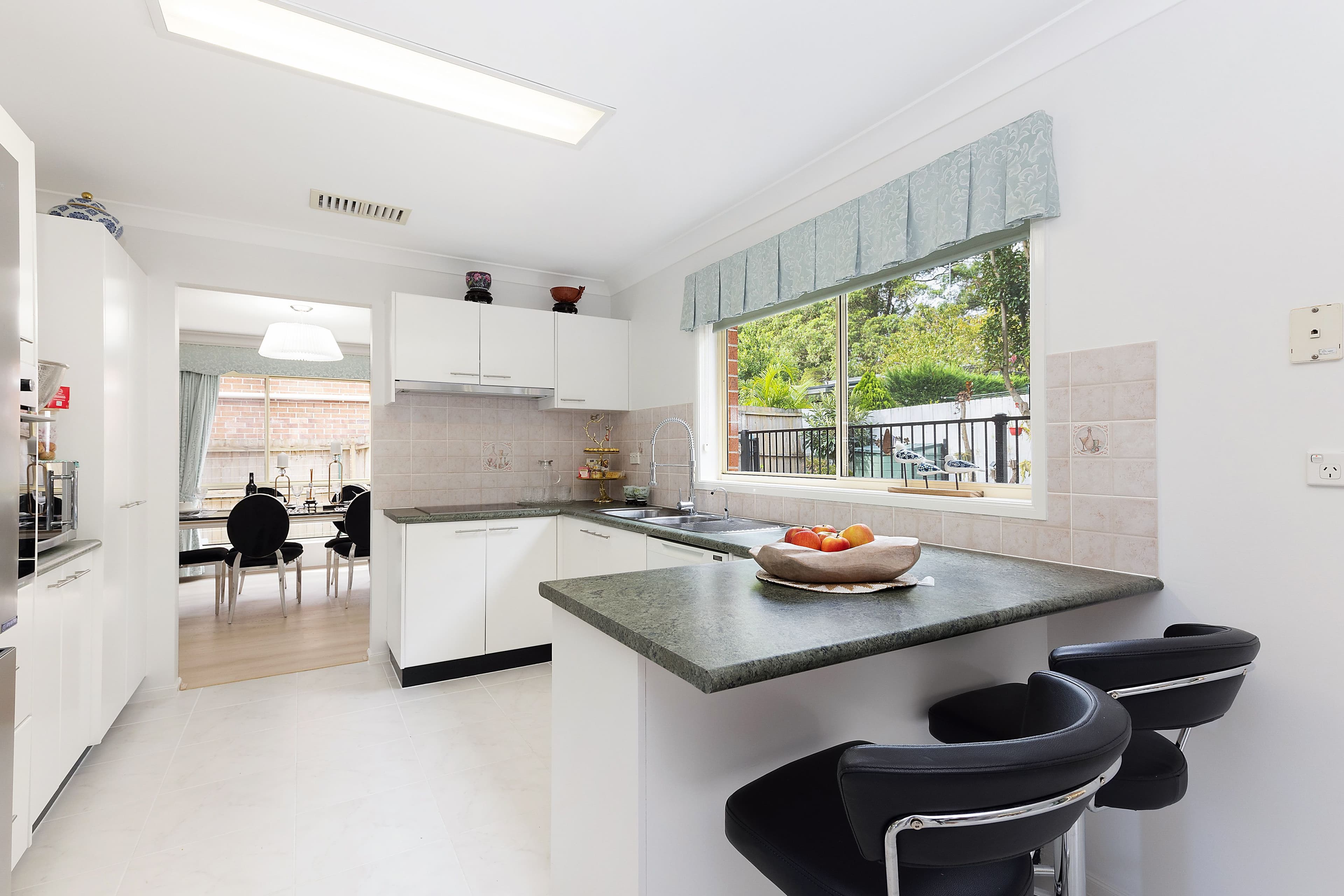 2B Woodbine Avenue, Normanhurst NSW 2076, Normanhurst - Thumbnail 3