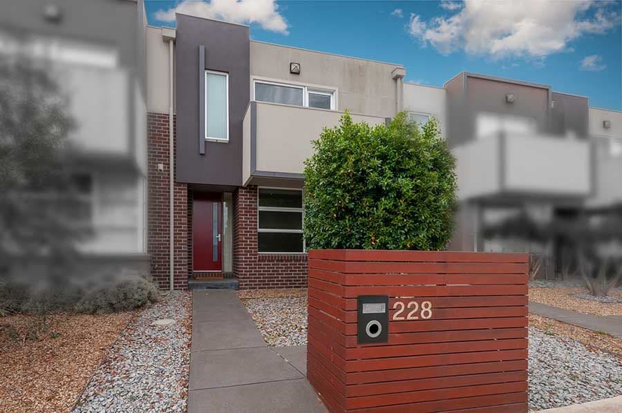 228 Windrock Avenue, Craigieburn VIC 3064, Craigieburn - Image 1