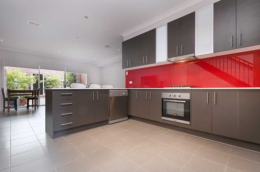 228 Windrock Avenue, Craigieburn VIC 3064, Craigieburn - Thumbnail 3
