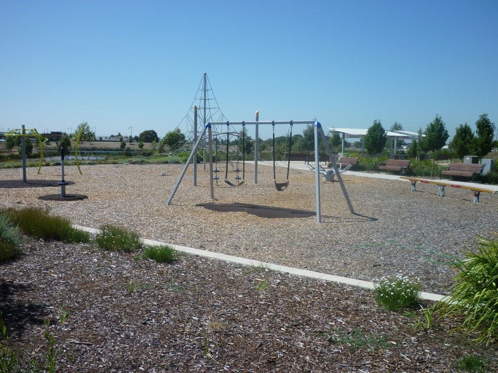 228 Windrock Avenue, Craigieburn VIC 3064, Craigieburn - Thumbnail 8