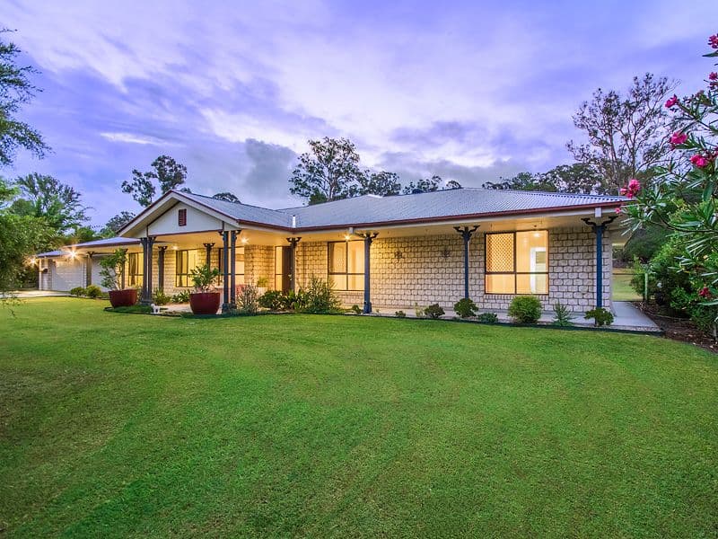 13 Howard Hughes Court, Maudsland QLD 4210, Maudsland - Thumbnail 2