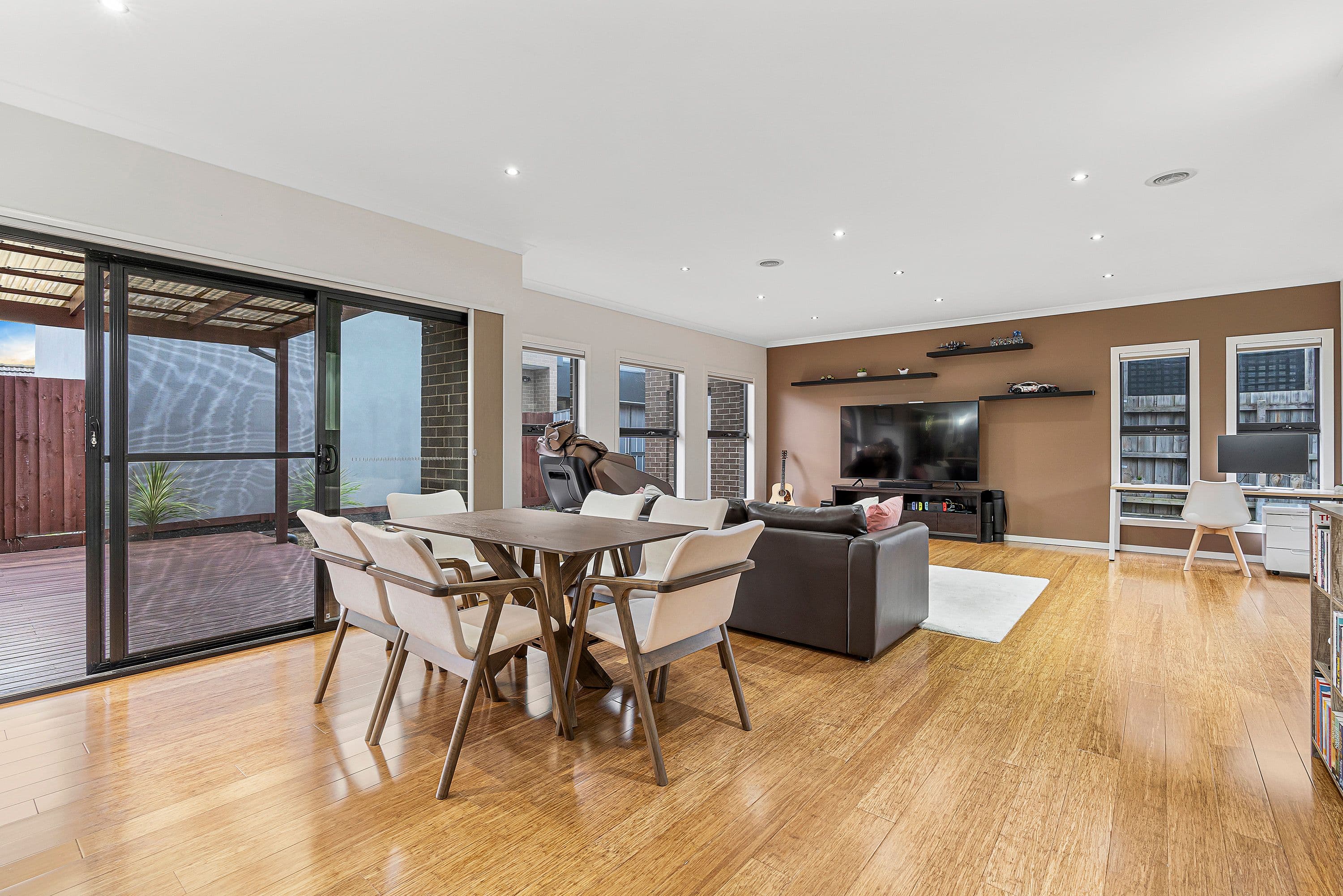13 Seaview Crescent, Mulgrave VIC 3170, Mulgrave - Thumbnail 8