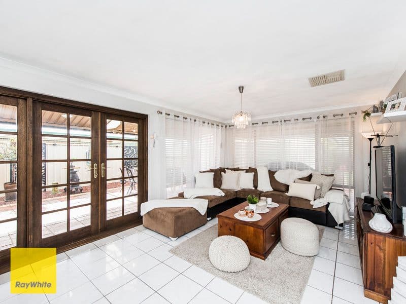 25 Jaffa Close, Seville Grove WA 6112, Seville Grove - Thumbnail 3