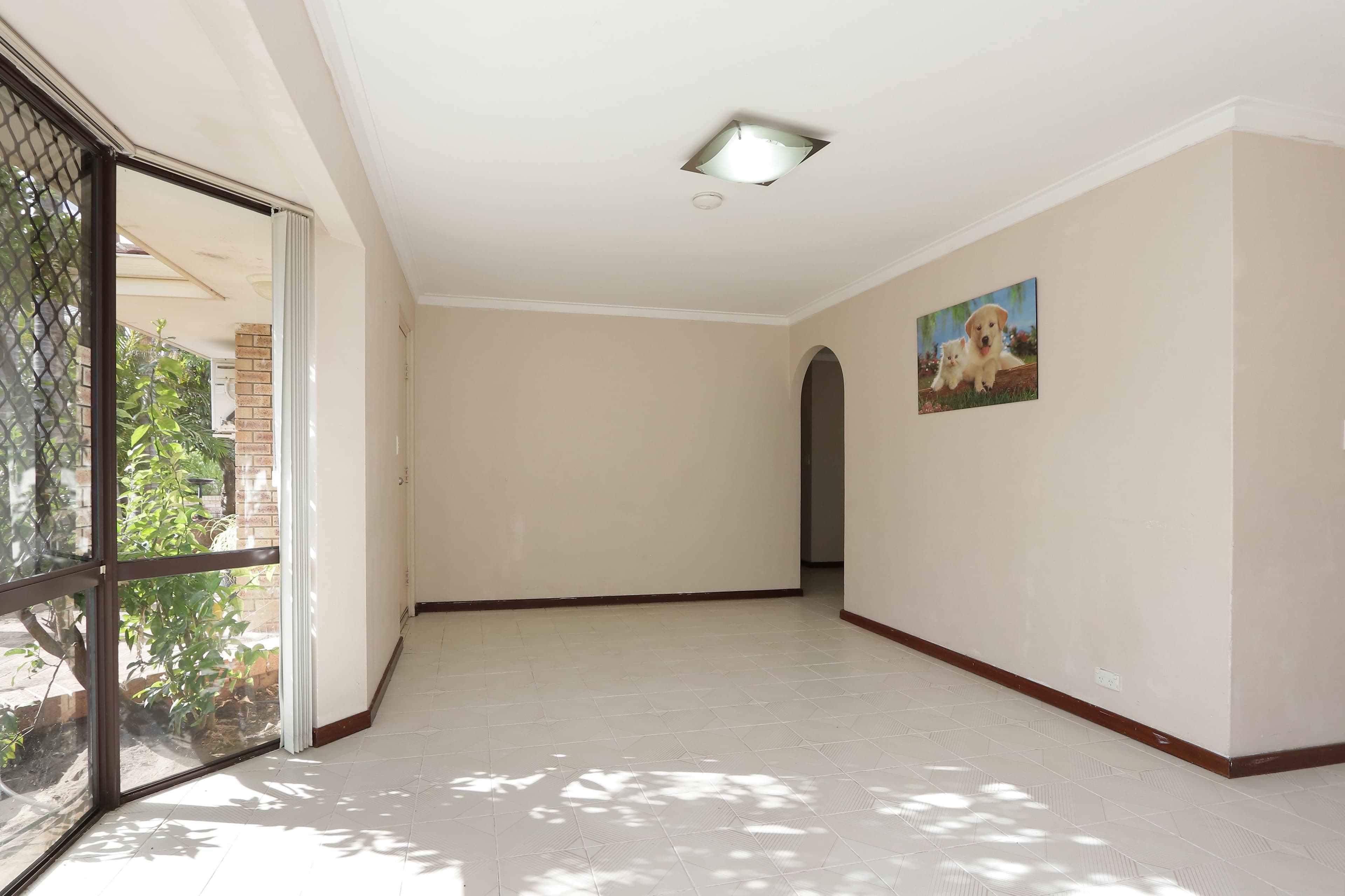 2 Parana Crescent, Beechboro WA 6063, Beechboro - Thumbnail 2