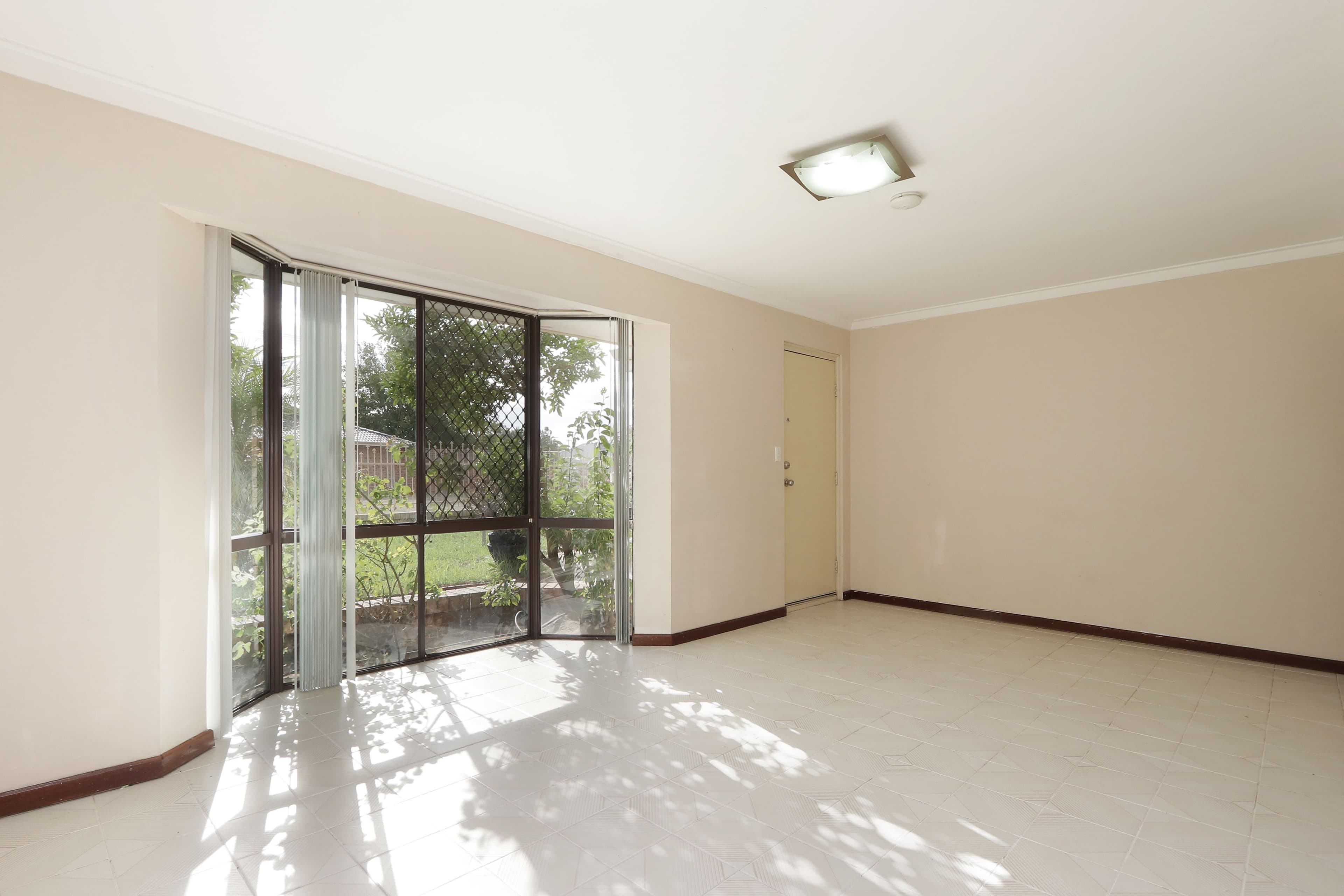 2 Parana Crescent, Beechboro WA 6063, Beechboro - Thumbnail 3