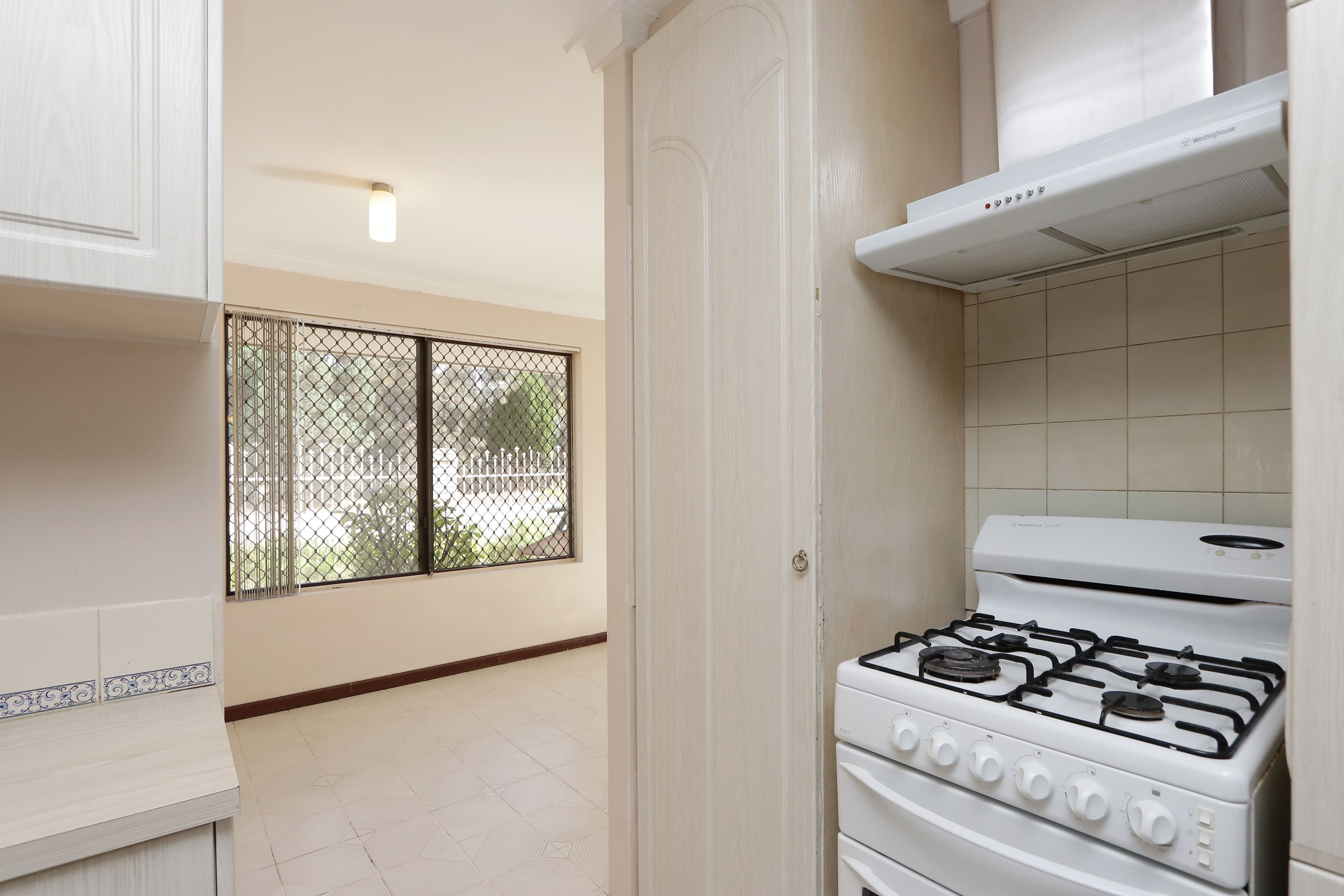 2 Parana Crescent, Beechboro WA 6063, Beechboro - Thumbnail 6