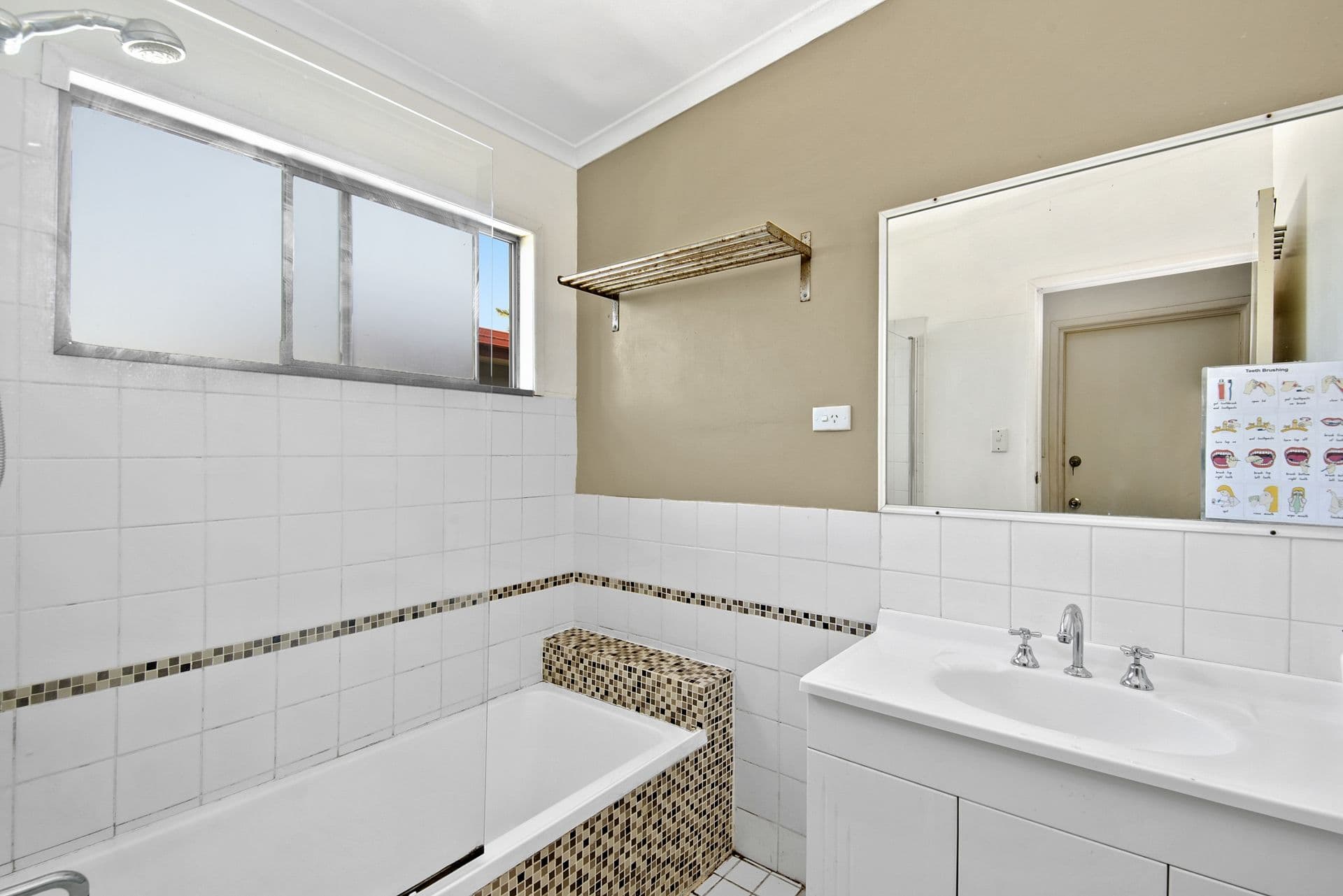 41 John Street, Caboolture South QLD 4510, Caboolture South - Thumbnail 3