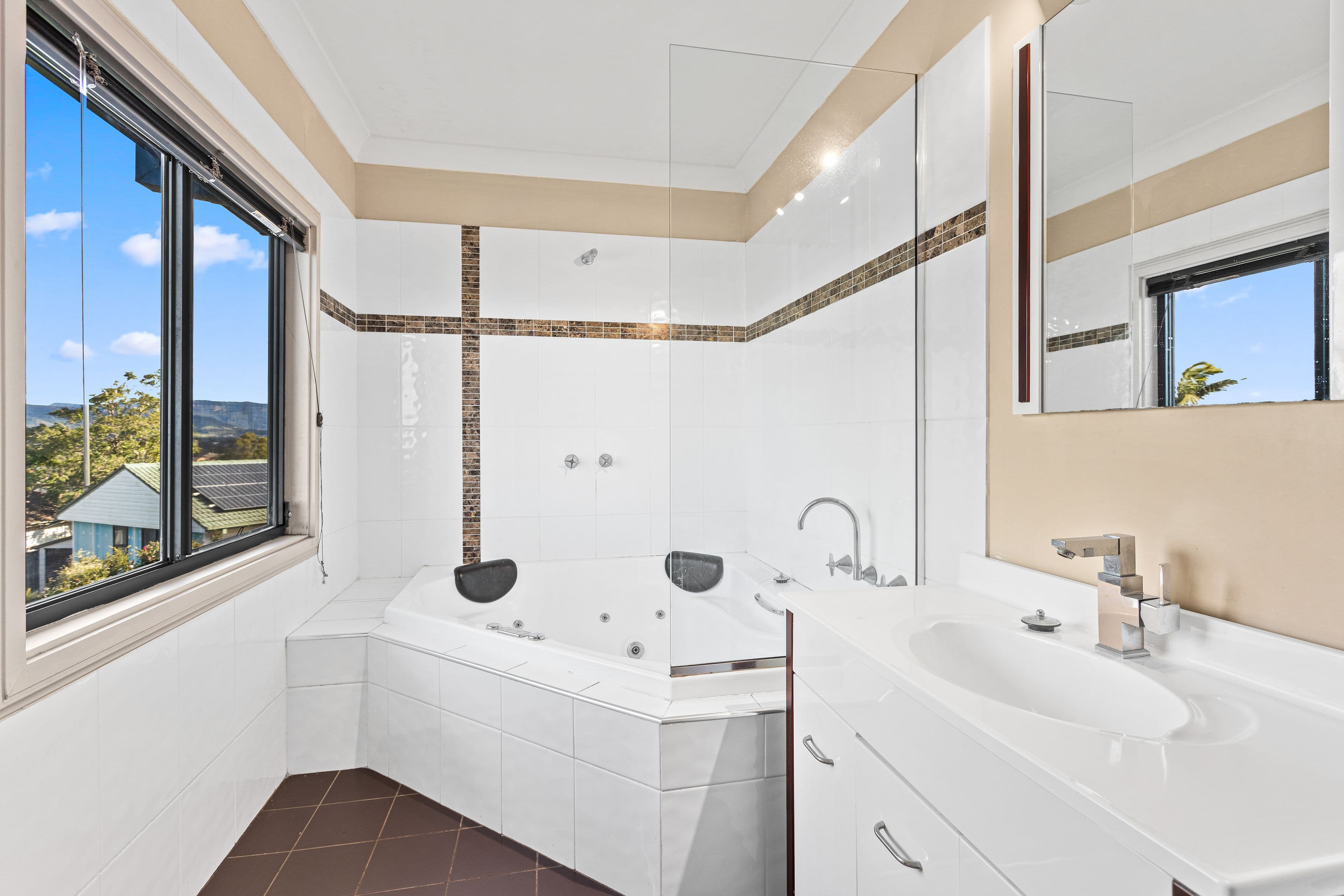 13 Hardwick Crescent, Mount Warrigal NSW 2528, Mount Warrigal - Thumbnail 6