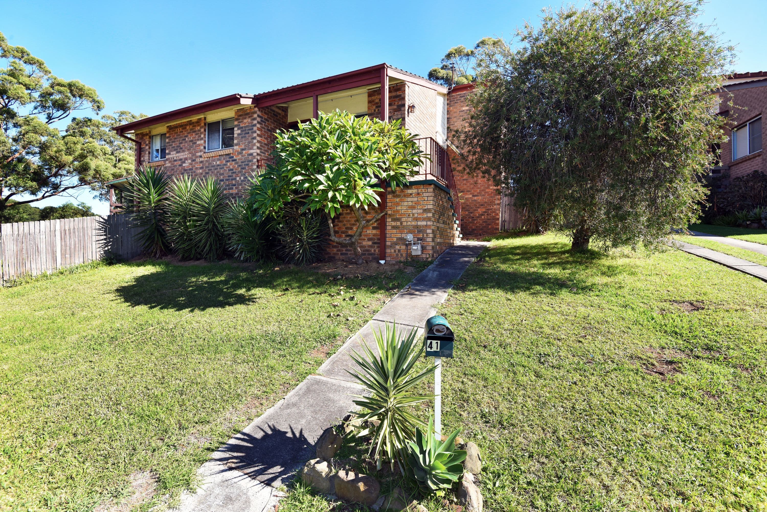 41 Clematis Crescent, Barrack Heights - Image 1