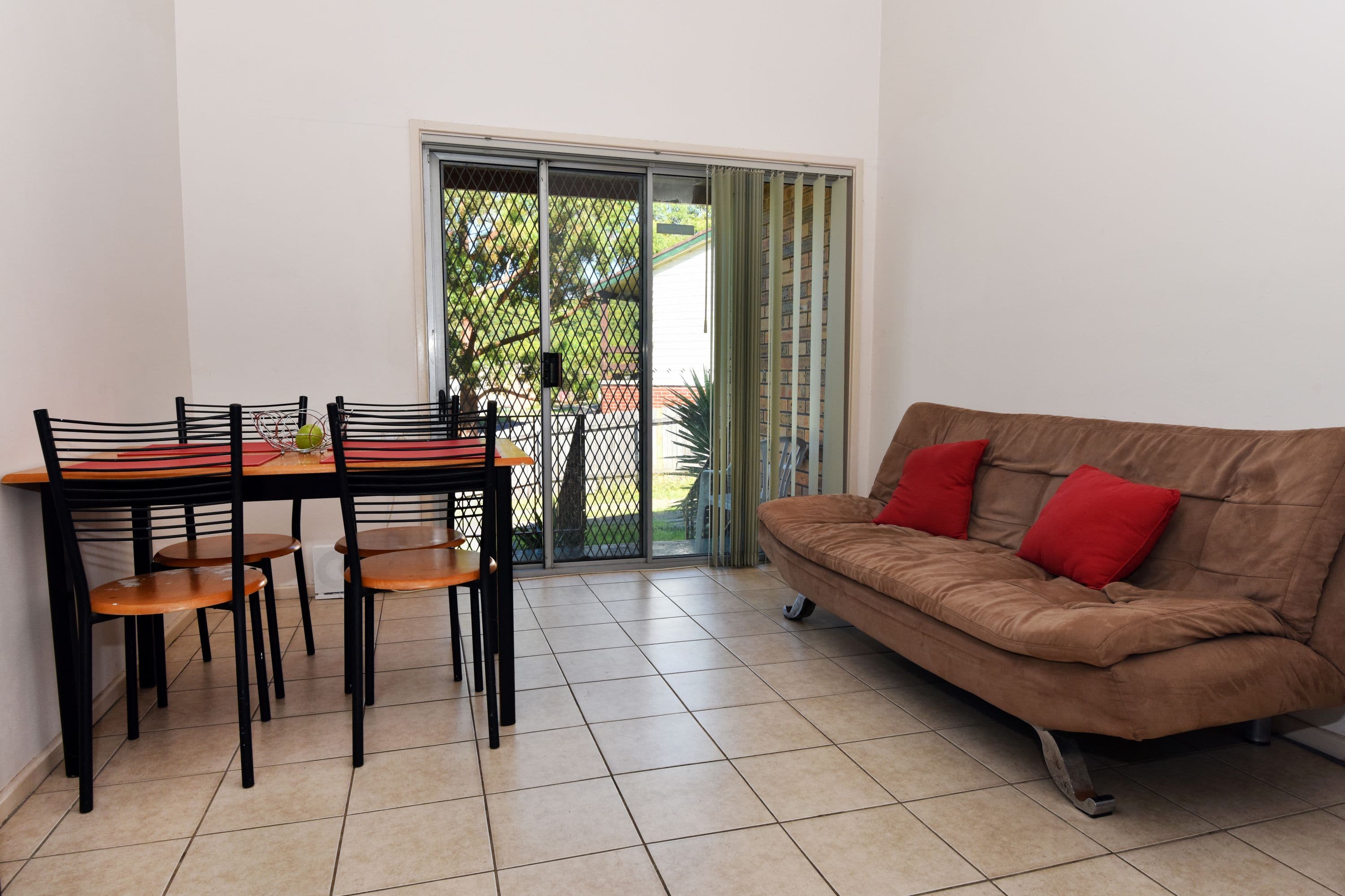 41 Clematis Crescent, Barrack Heights - Thumbnail 4