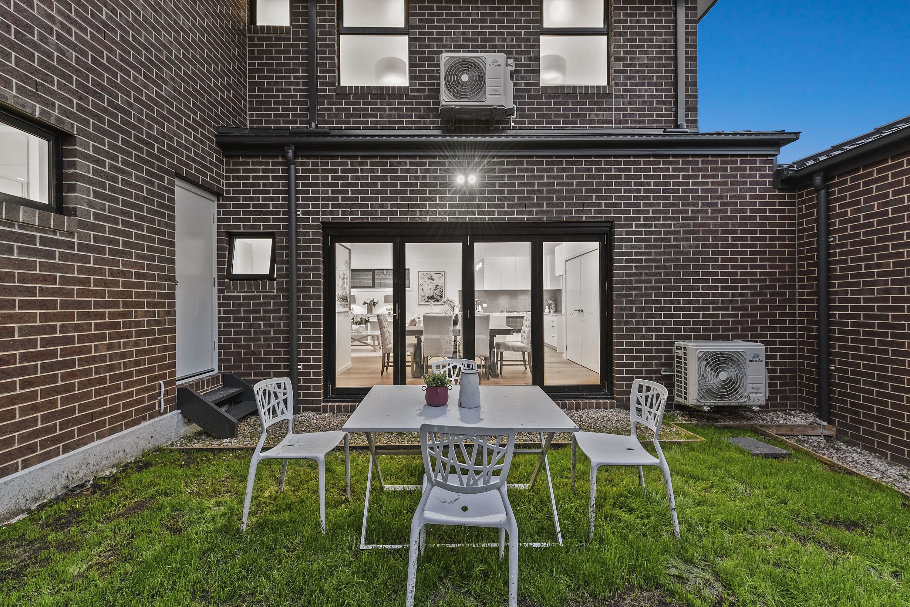 14 Florey Crescent, Mulgrave VIC 3170, Mulgrave - Thumbnail 2