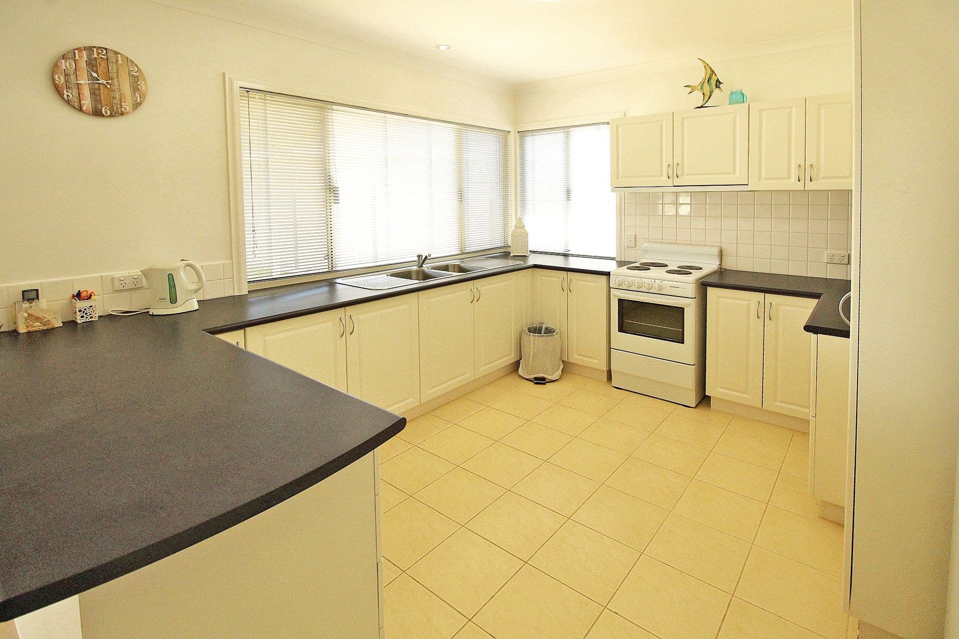 4 Cormorant Court, Jurien Bay WA 6516, Jurien Bay - Thumbnail 2
