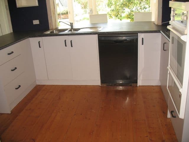 56 Nicholson Street, WARRNAMBOOL VIC 3280, Warrnambool - Thumbnail 3