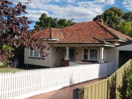 26 Park Street, SEYMOUR VIC 3660, Seymour - Thumbnail 2