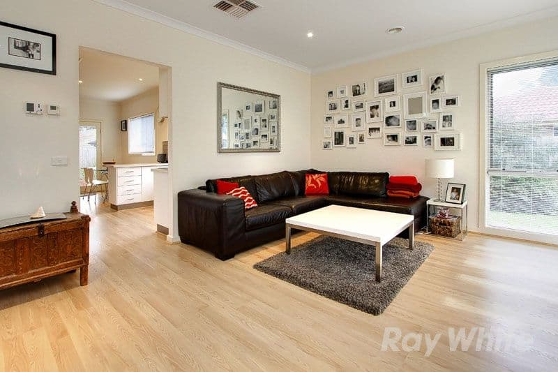 8 Lojosa Court, FERNTREE GULLY VIC 3156, Ferntree Gully - Thumbnail 3