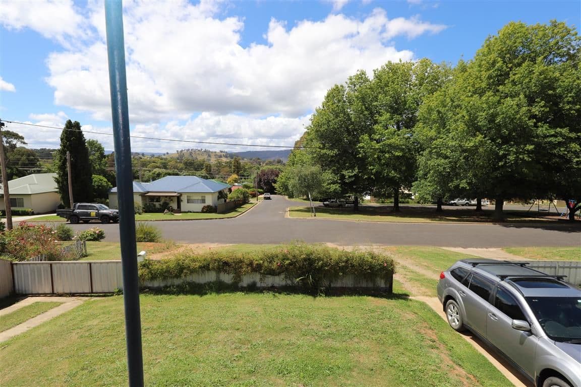28 Coorabel Avenue, Batlow NSW 2730, Batlow - Thumbnail 2