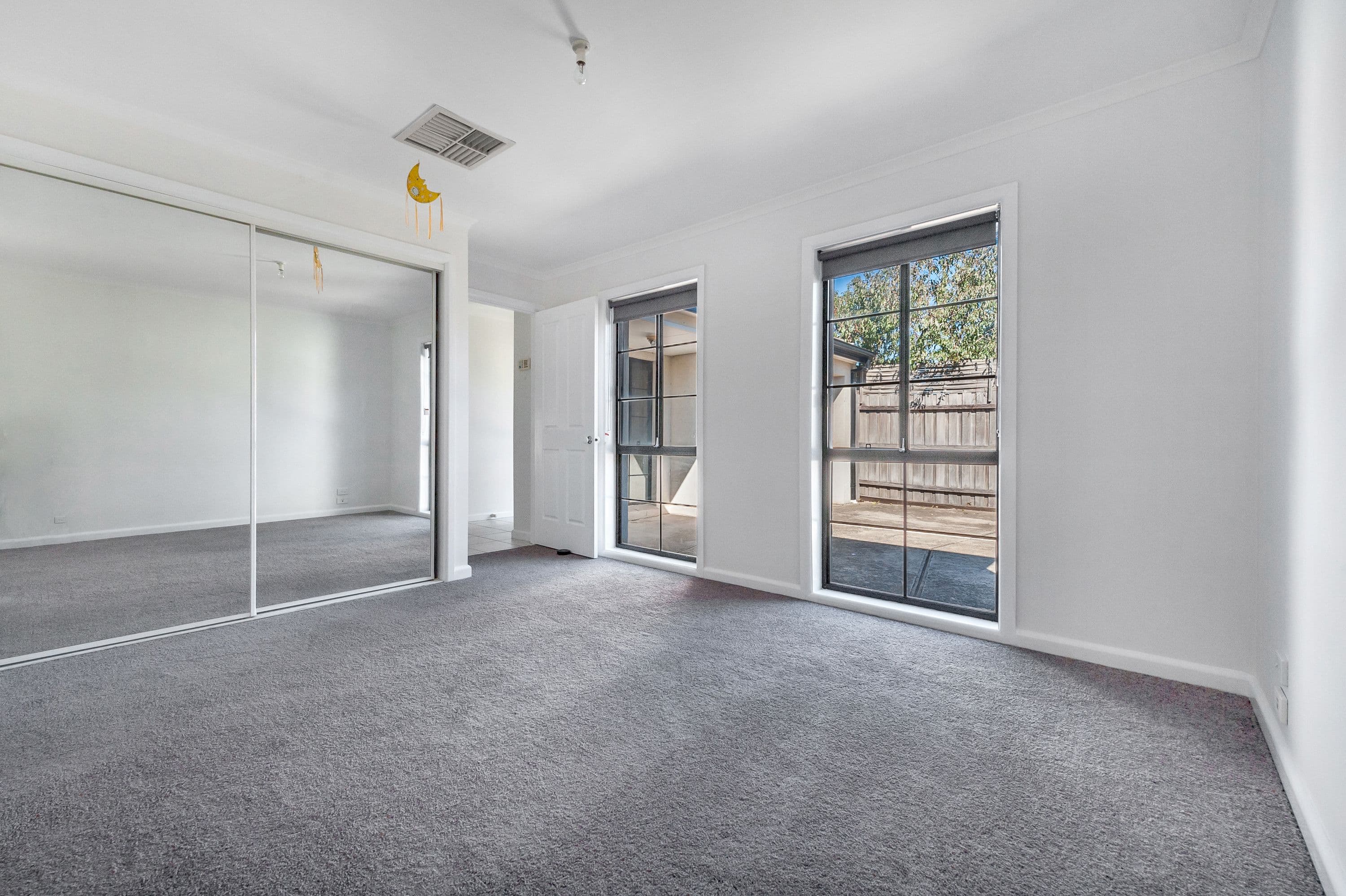 69 Delbridge Drive, Sydenham VIC 3037, Sydenham - Thumbnail 2