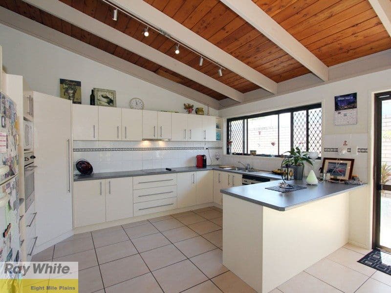 211 Gaskell Street, EIGHT MILE PLAINS QLD 4113, Eight Mile Plains - Thumbnail 2