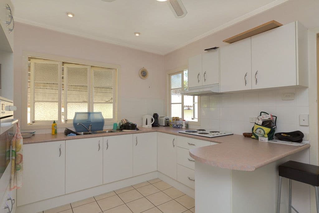 5 Echlin Street, LABRADOR QLD 4215, Labrador - Thumbnail 3
