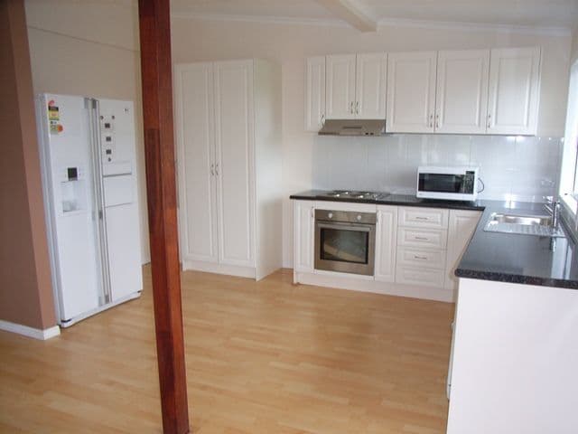 19 Gannet Street, SLADE POINT QLD 4740, Slade Point - Thumbnail 2