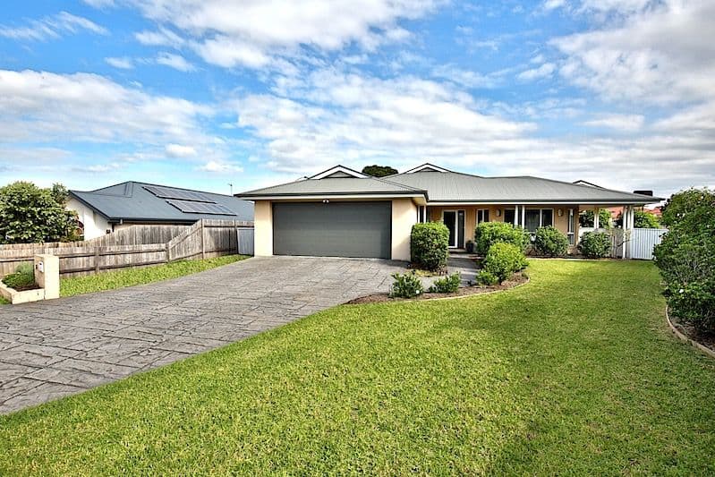12 Balira Place, Worrigee - Image 1