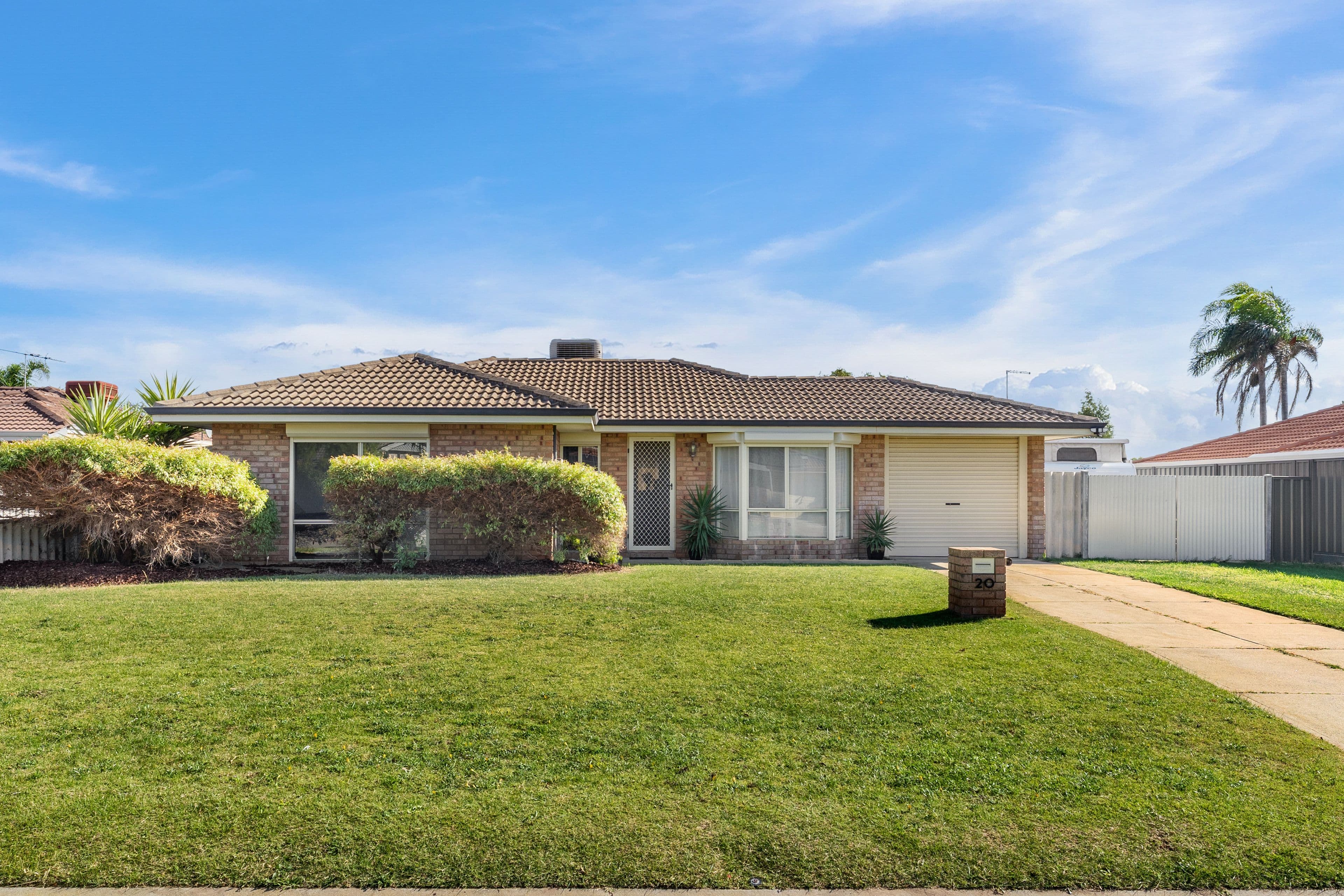 20 Nurrari Close, Waikiki WA 6169, Waikiki - Thumbnail 2