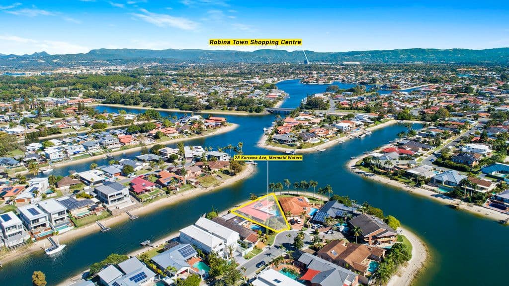 28 Kurrawa Avenue, Mermaid Waters QLD 4218, Mermaid Waters - Thumbnail 3